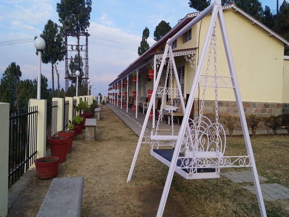 V Resorts Mumukshu Pauri Exterior photo